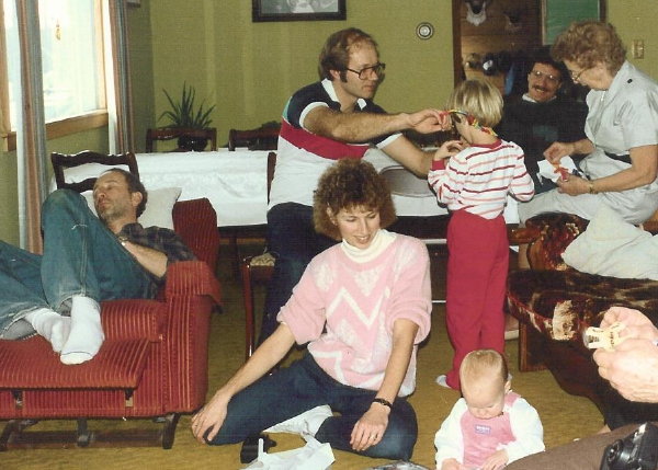 270 Christmas 1987 at Orrin and Charlotte Heinrich - John,Bruce,Dort,Andrea,Mike,Charlotte, baby Lyn