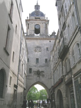 DSCN6799 Rue Chaudrier and the clock tower, La Rochelle