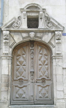 DSCN6819 Doorway, La Rochelle