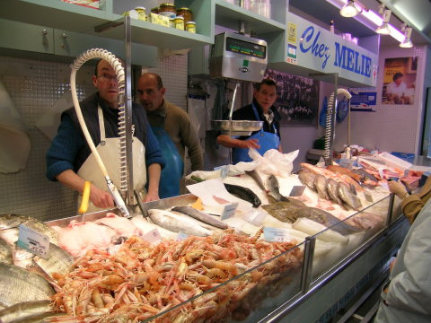 DSCN7024 Fish seller, City Market, La Rochelle