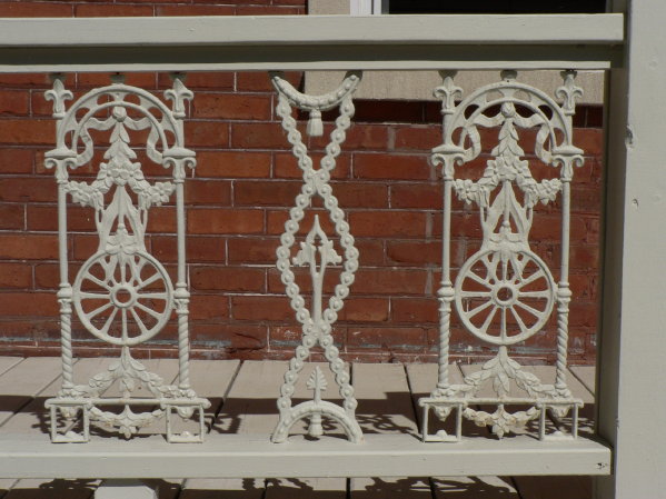 P1080725 Decorative iron railings, Trois Rivieres