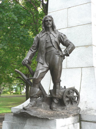 P1080833 Statue to first settlers of New France, upper town, Quebec