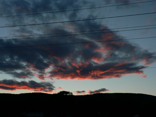 P1090008 Sunset north of Quebec