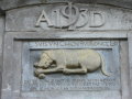 P1080842 Marker from Golden Dog Inn, on old post office, upper town, Quebec