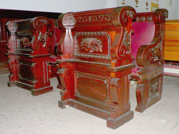 P1090113 Original pews, now in basement chapel, Church of St Pierre (St Peter), Sorel